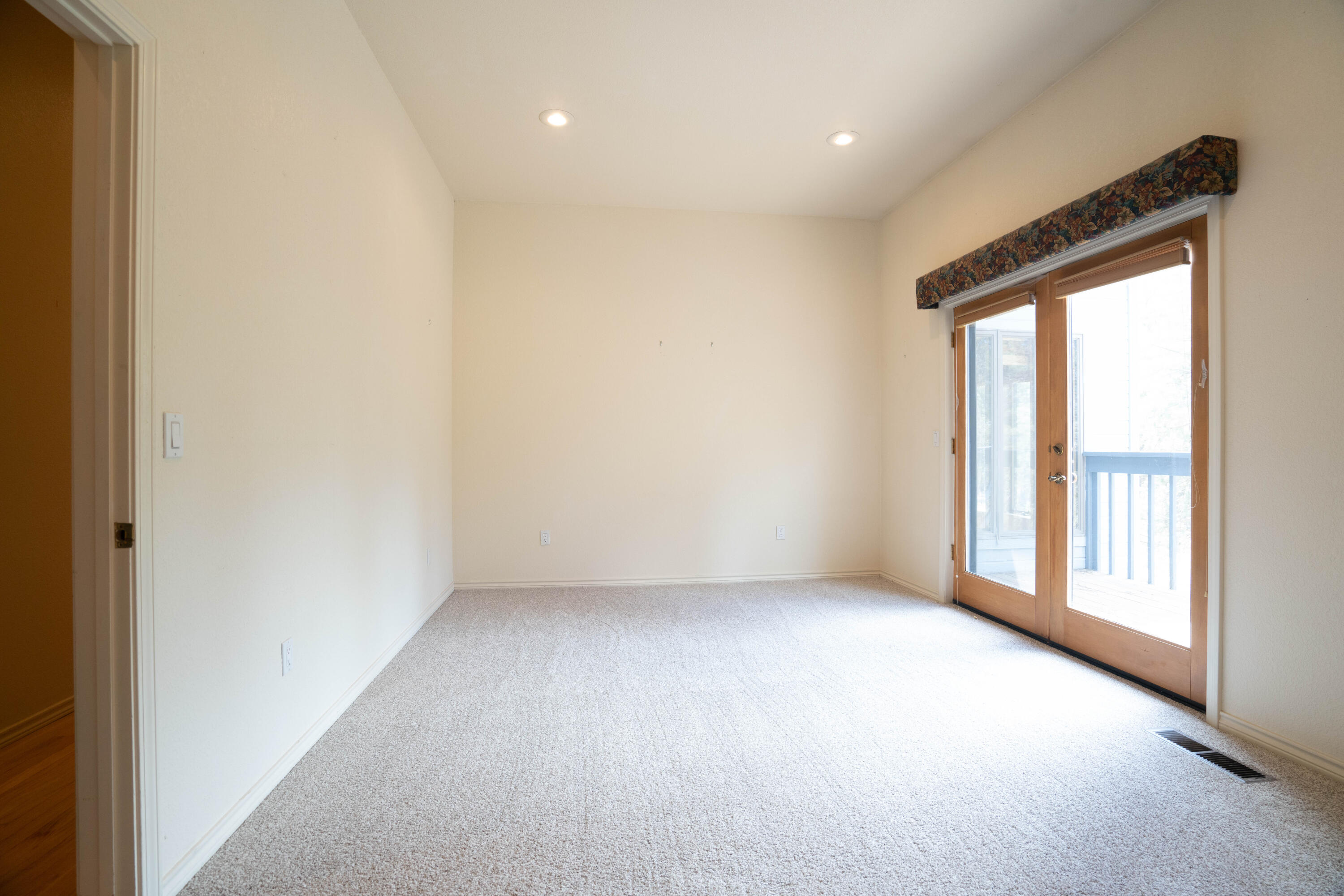 11515 Old Fort Road Klamath Falls, OR 97601 - Photo 25 of 57 18