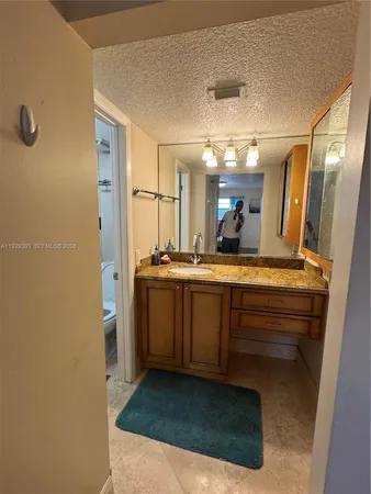 $2,150 | 10451 West Broward Boulevard, Unit 405, Plantation, FL 33324