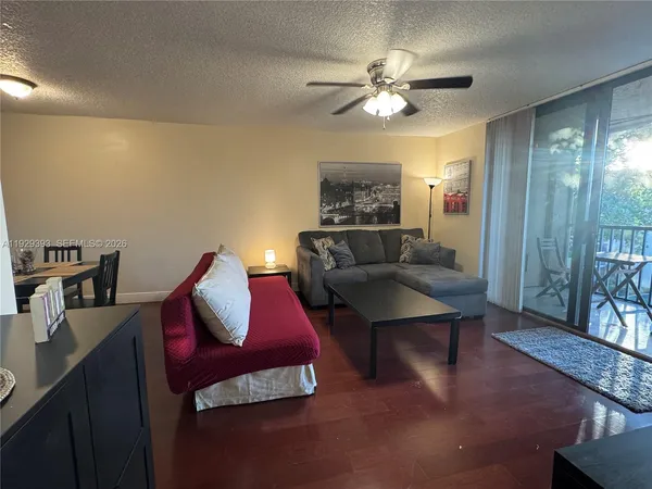 $2,150 | 10451 West Broward Boulevard, Unit 405, Plantation, FL 33324
