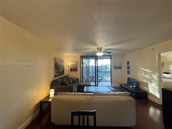 $2,150 | 10451 West Broward Boulevard, Unit 405, Plantation, FL 33324