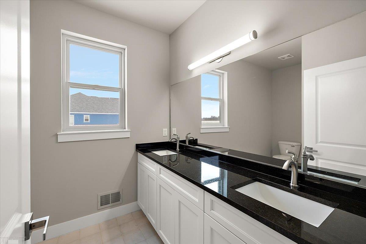 27237 30 Mile Road New Haven, MI 48050 - Photo 35 of 59 Full Bathroom #2