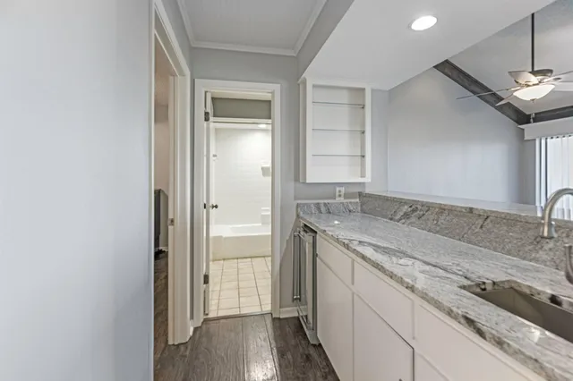 $315,000 | 409 Hi There, Horseshoe Bay, TX 78657