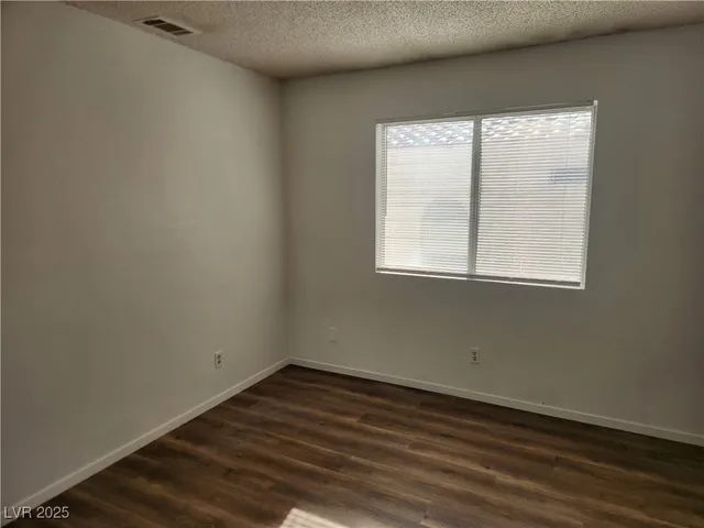 $2,200 | 1417 Lucia Drive, Las Vegas, NV 89128