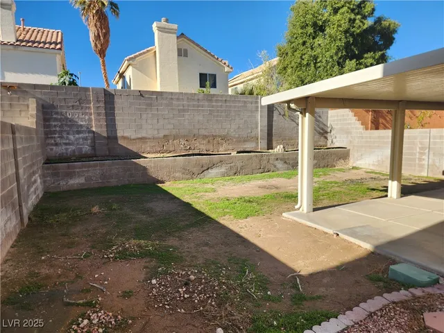 $2,200 | 1417 Lucia Drive, Las Vegas, NV 89128