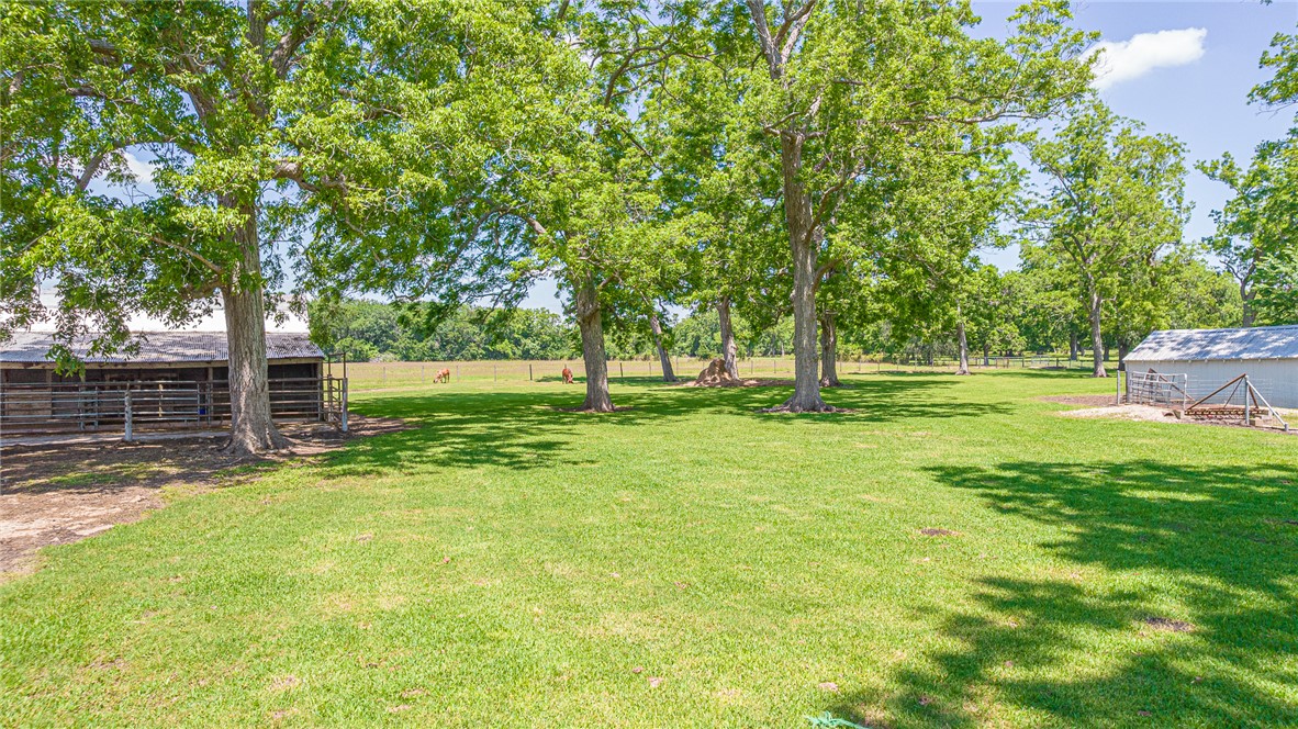 7654 County Road 121 Wharton, TX 77488 - Photo 35 of 47
