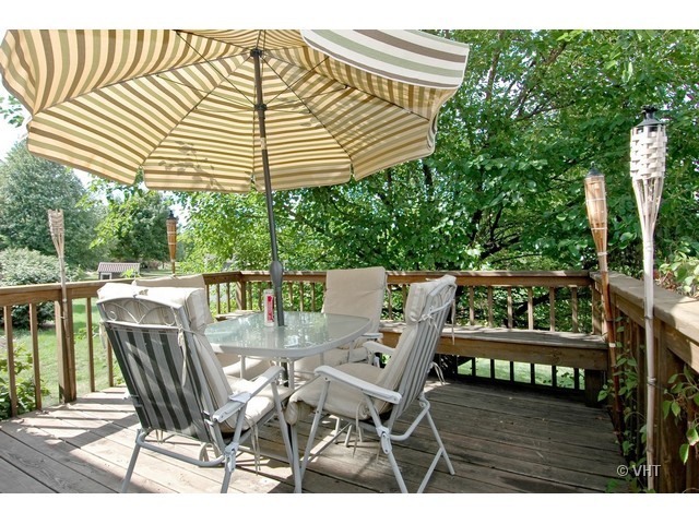 105 Barnes Road Elgin, IL 60124 - Photo 10 of 10