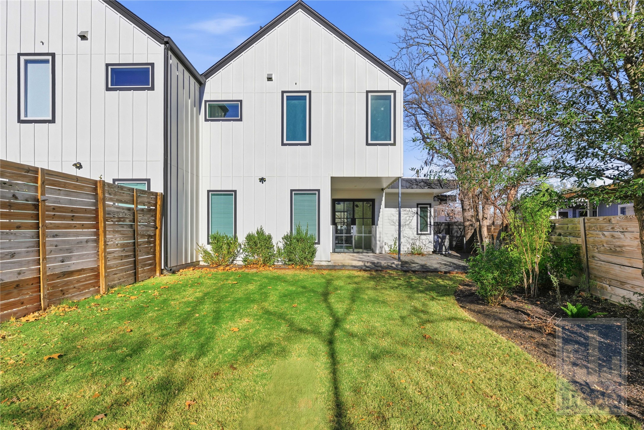 4701 Sara Drive, Unit A Austin, TX 78721 - Photo 27 of 38