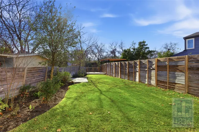 $3,700 | 4701 Sara Drive, Unit A, Austin, TX 78721