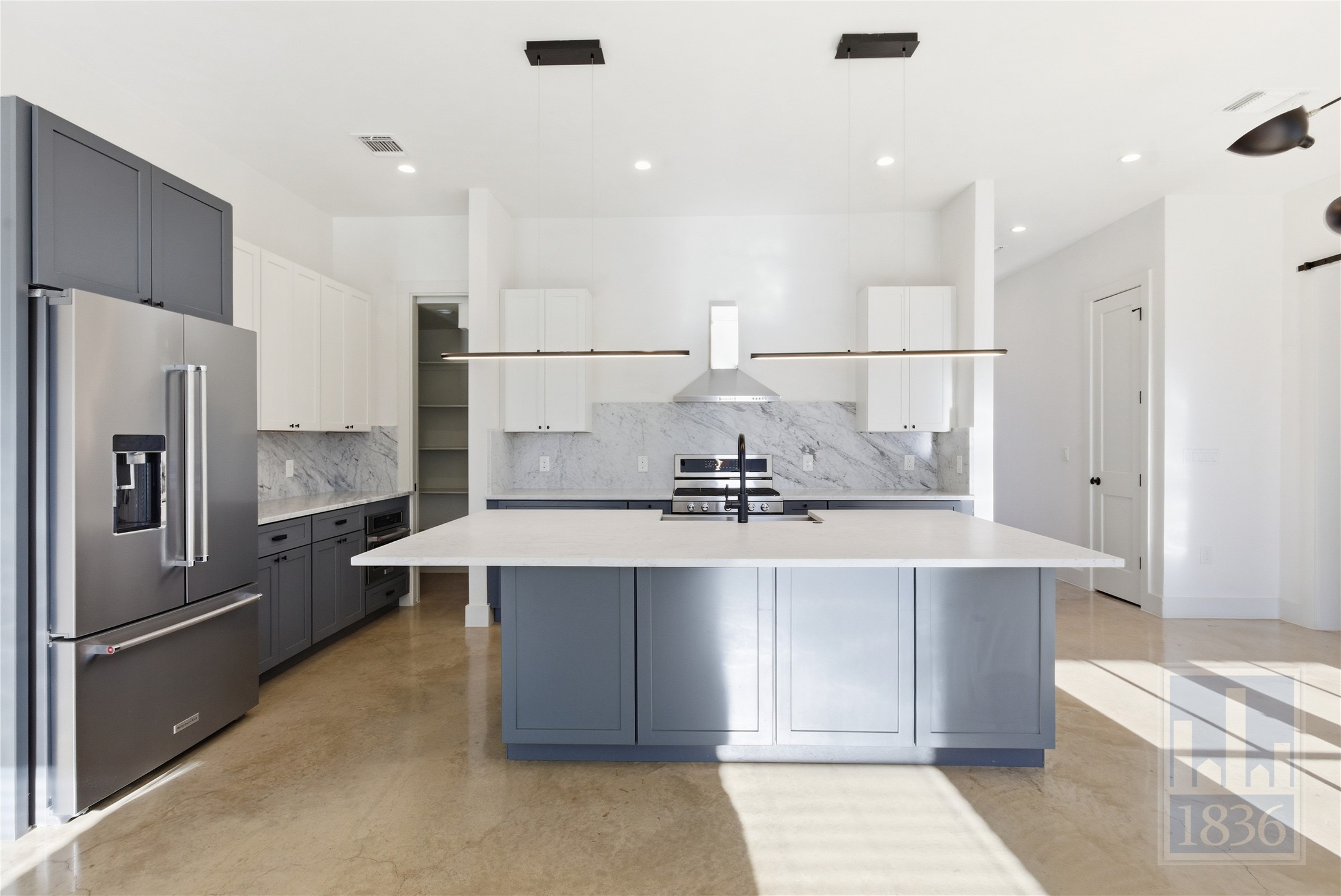 4701 Sara Drive, Unit A Austin, TX 78721 - Photo 3 of 38