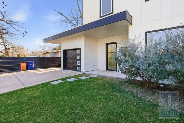 $3,700 | 4701 Sara Drive, Unit A, Austin, TX 78721