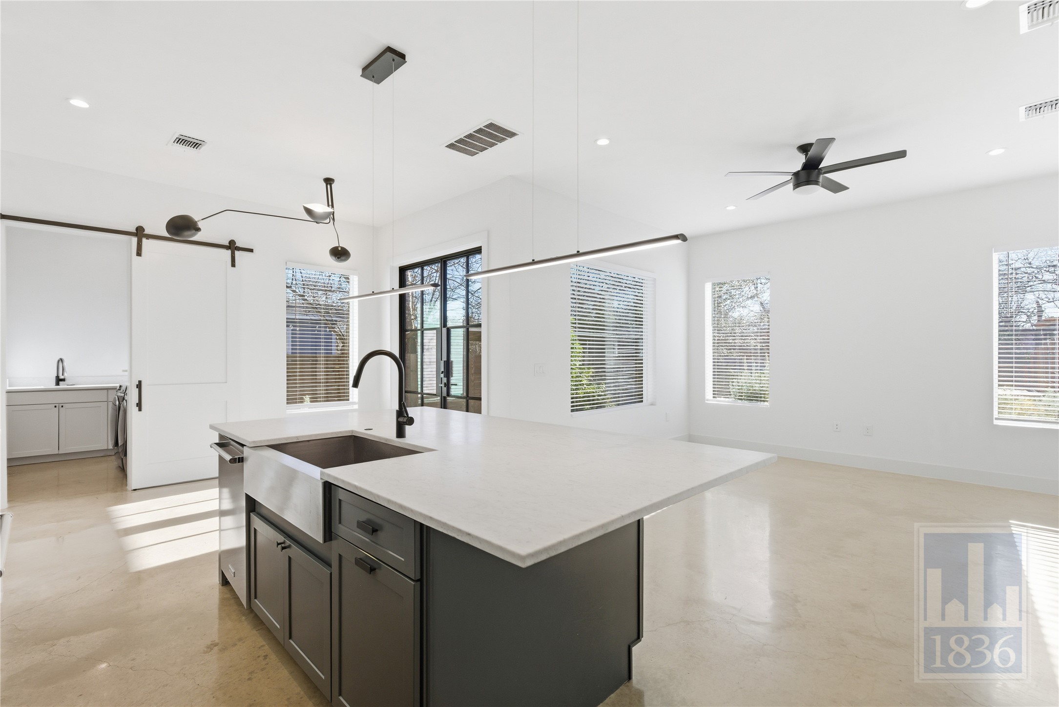 4701 Sara Drive, Unit A Austin, TX 78721 - Photo 4 of 38