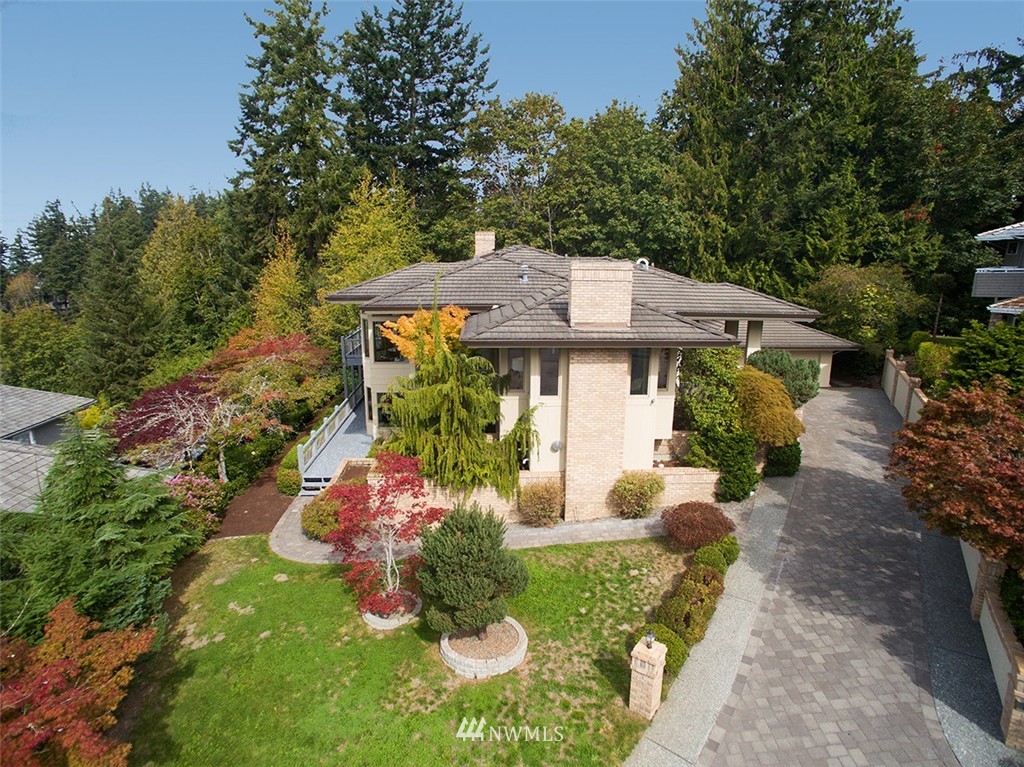 1235 Viewland Way Edmonds, WA 98020 - Photo 1 of 25