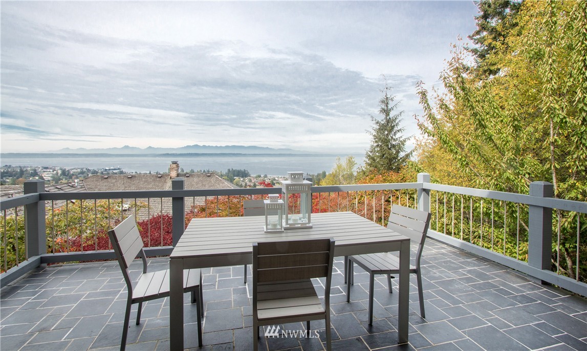 1235 Viewland Way Edmonds, WA 98020 - Photo 14 of 25
