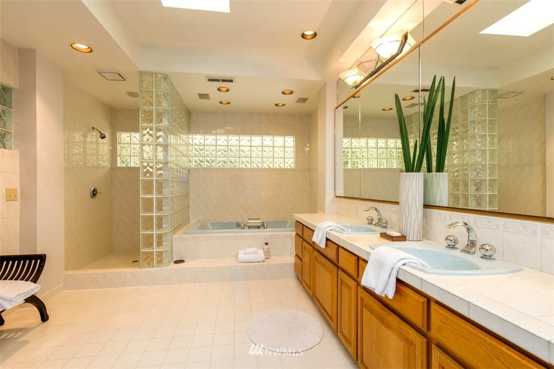 1235 Viewland Way Edmonds, WA 98020 - Photo 17 of 25