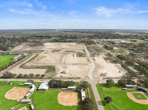 $294,900 | 2407 16th Street, Bay City, TX 77414