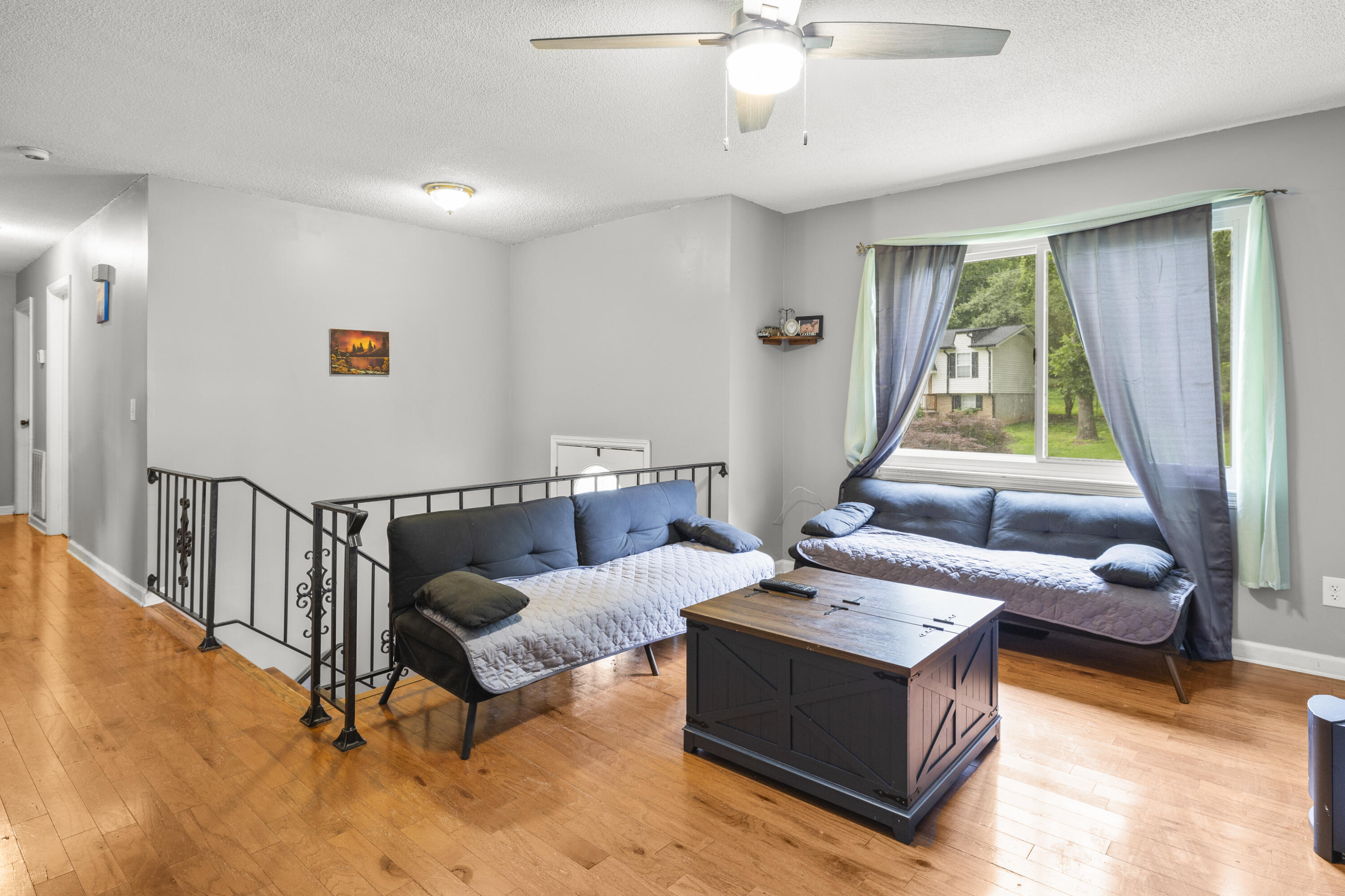 1076 Carol Jean Trail, Unit 22 Hixson, TN 37343 - Photo 6 of 32 Living Room