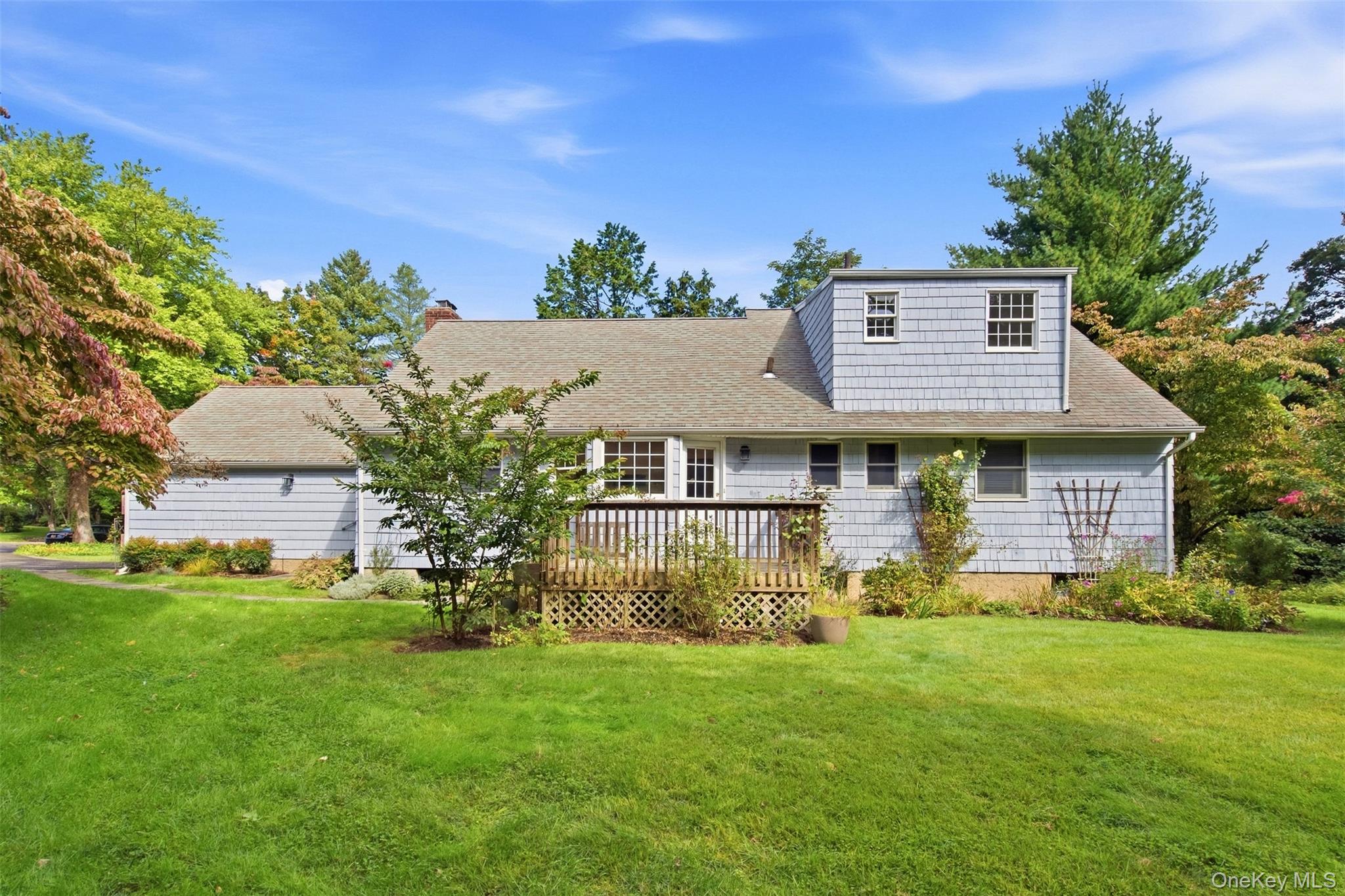174 Flower Hill Road Huntington, NY 11743 - Photo 34 of 46 Gallery Image 34