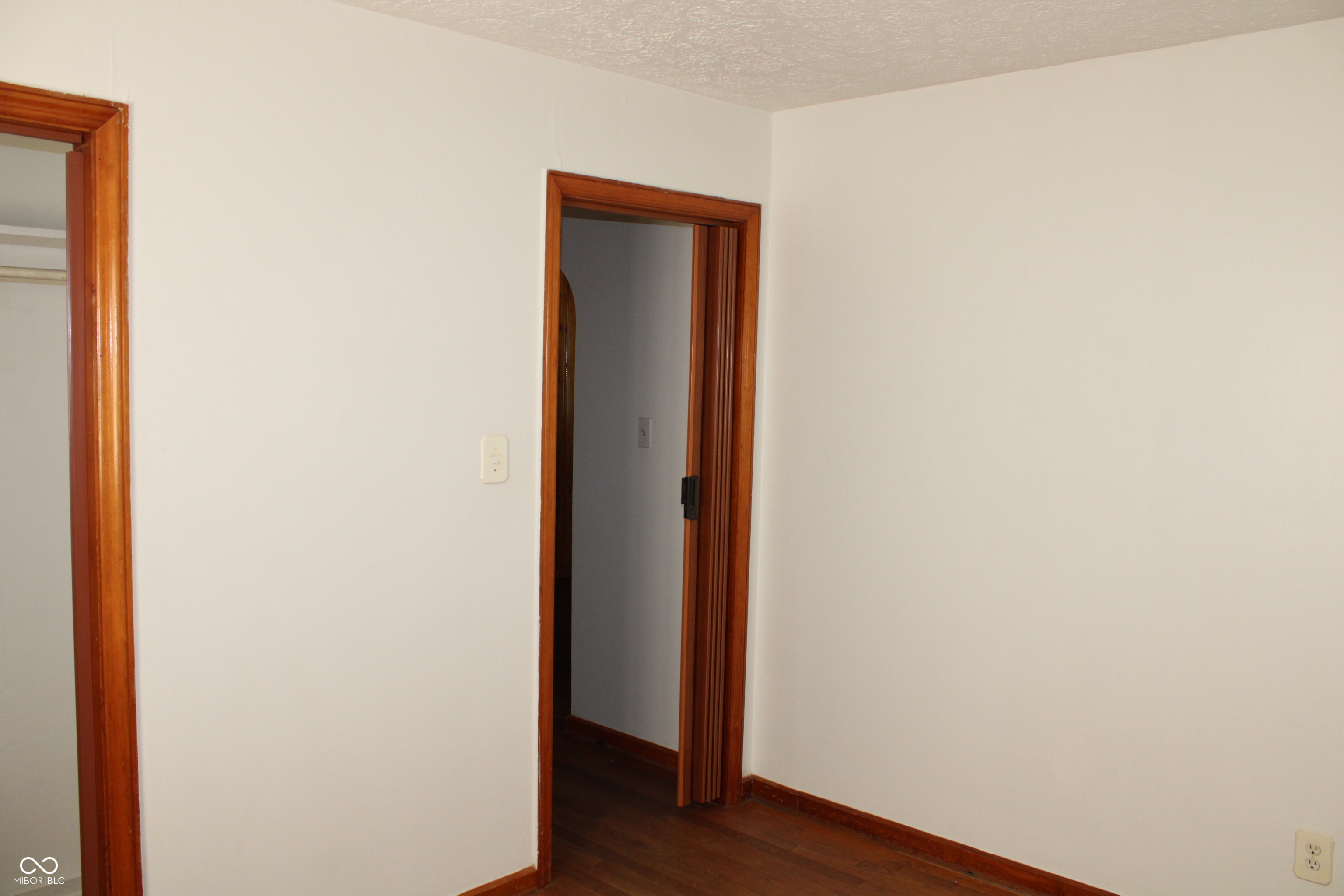 10327 Old National Road Indianapolis, IN 46231 - Photo 13 of 28