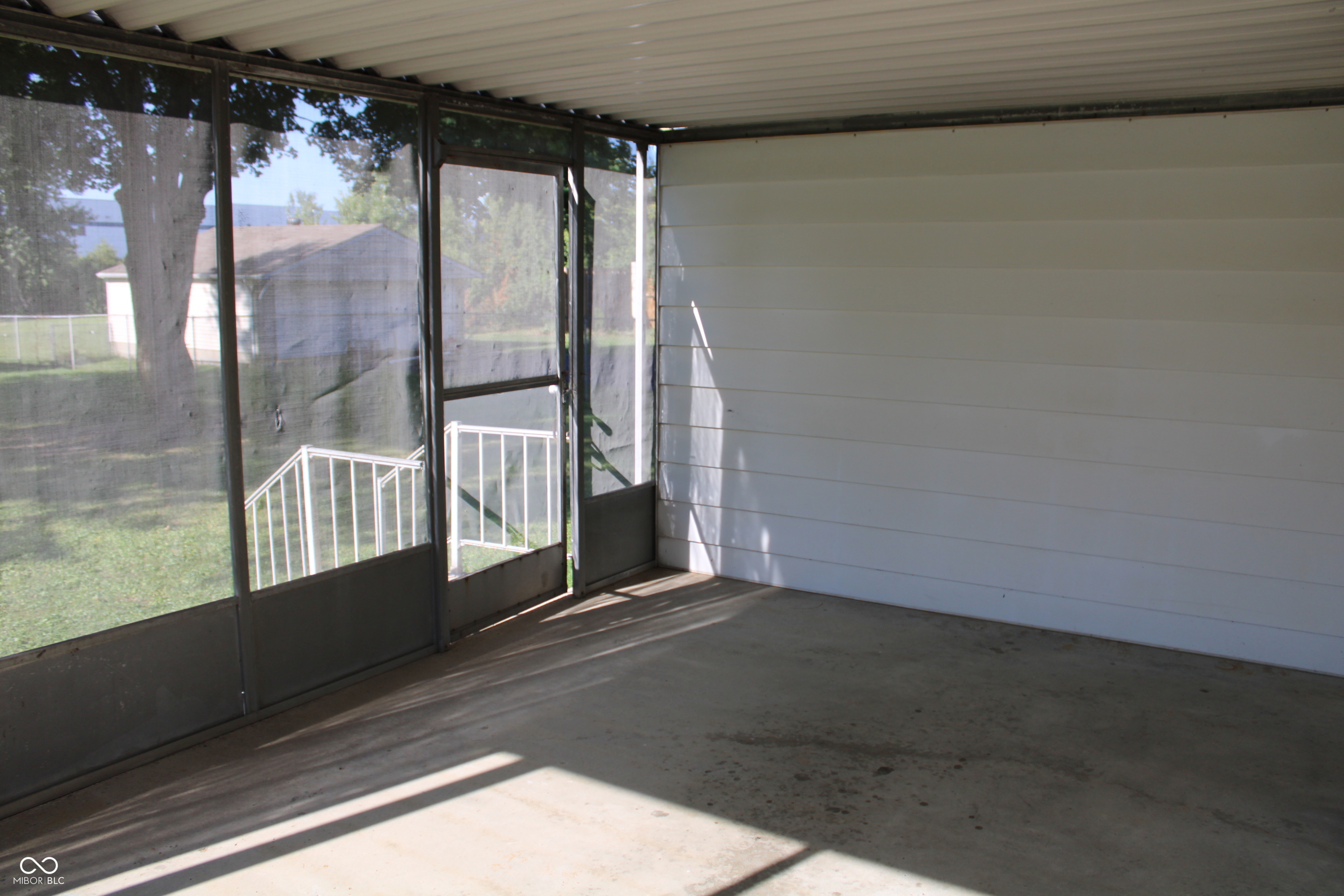 10327 Old National Road Indianapolis, IN 46231 - Photo 19 of 28