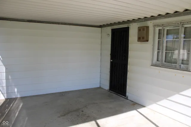 $210,000 | 10327 Old National Road, Indianapolis, IN 46231