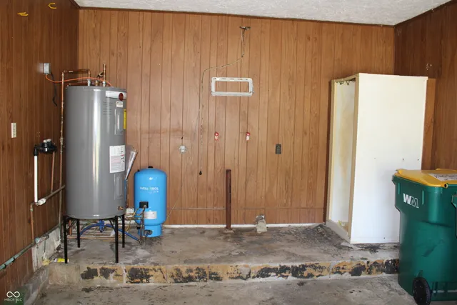 $210,000 | 10327 Old National Road, Indianapolis, IN 46231