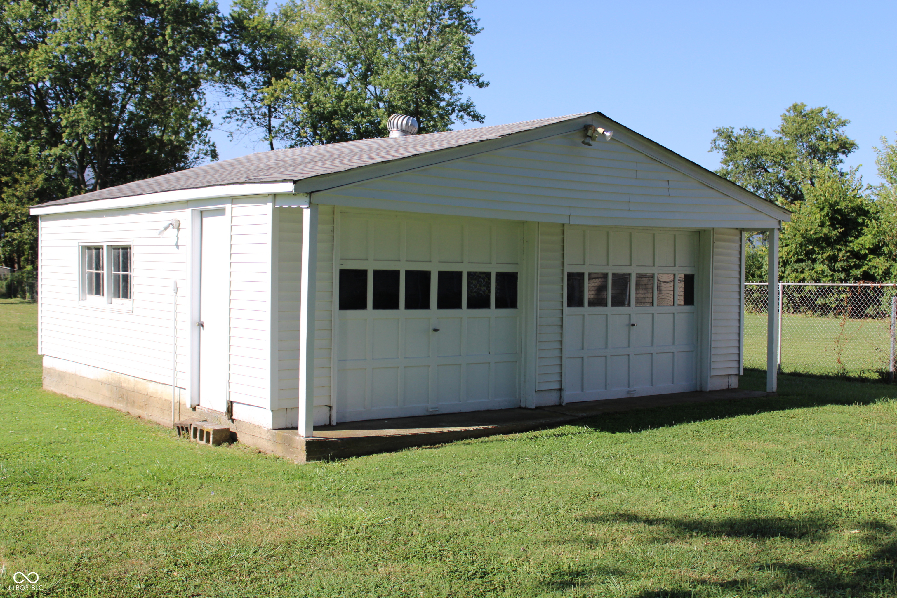 10327 Old National Road Indianapolis, IN 46231 - Photo 24 of 28