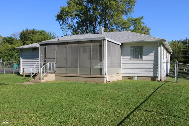 $210,000 | 10327 Old National Road, Indianapolis, IN 46231