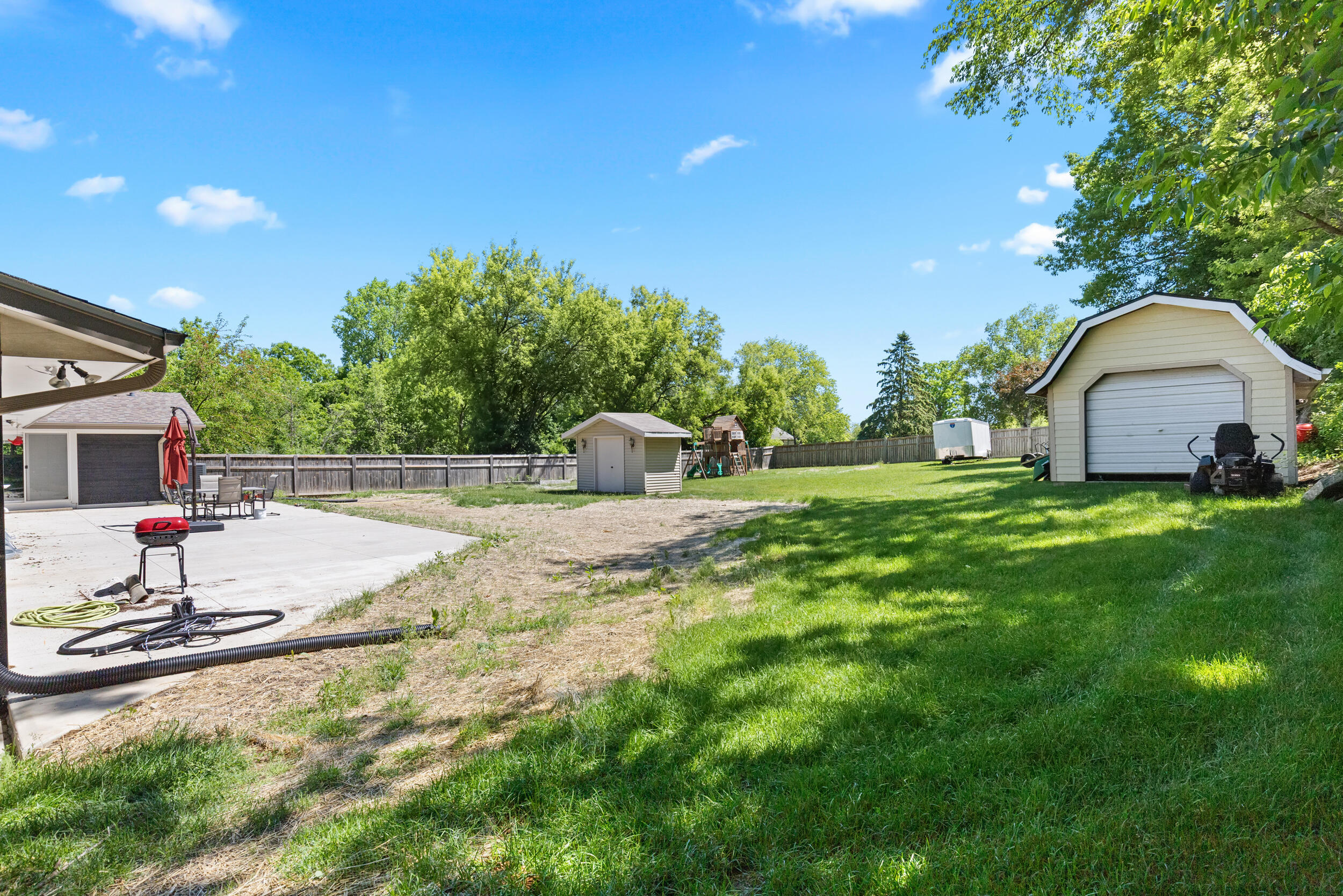 3290 South Johnson Road New Berlin, WI 53146 - Photo 27 of 34 Exterior