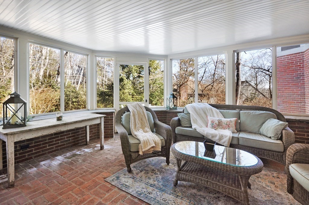 5 Fernway Winchester, MA 01890 - Photo 13 of 42