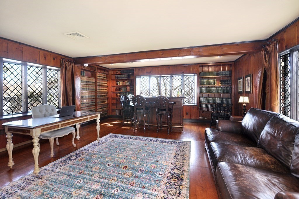 5 Fernway Winchester, MA 01890 - Photo 17 of 42