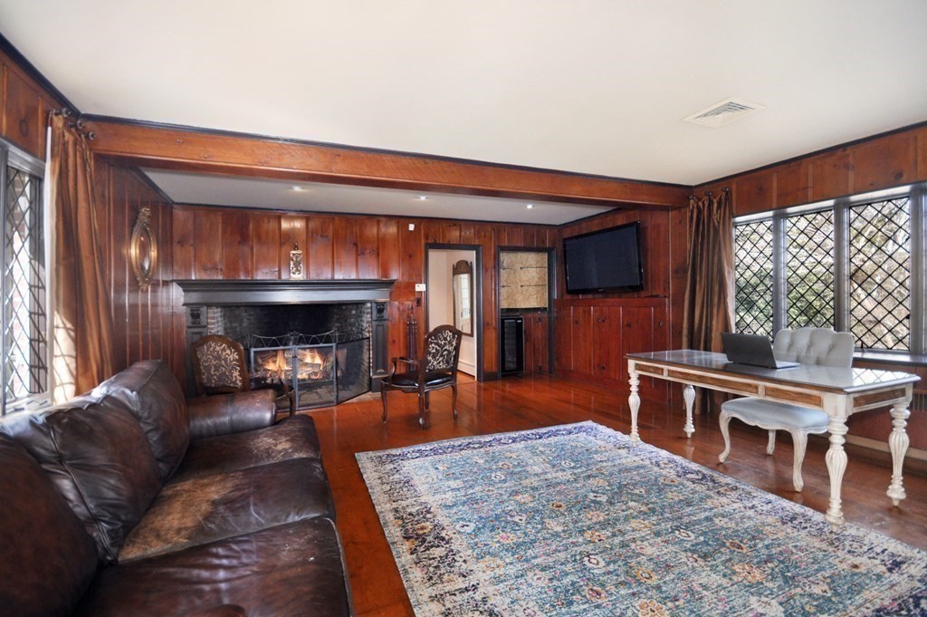 5 Fernway Winchester, MA 01890 - Photo 19 of 42