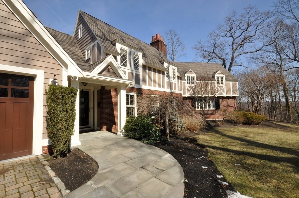 5 Fernway Winchester, MA 01890 - Photo 2 of 42