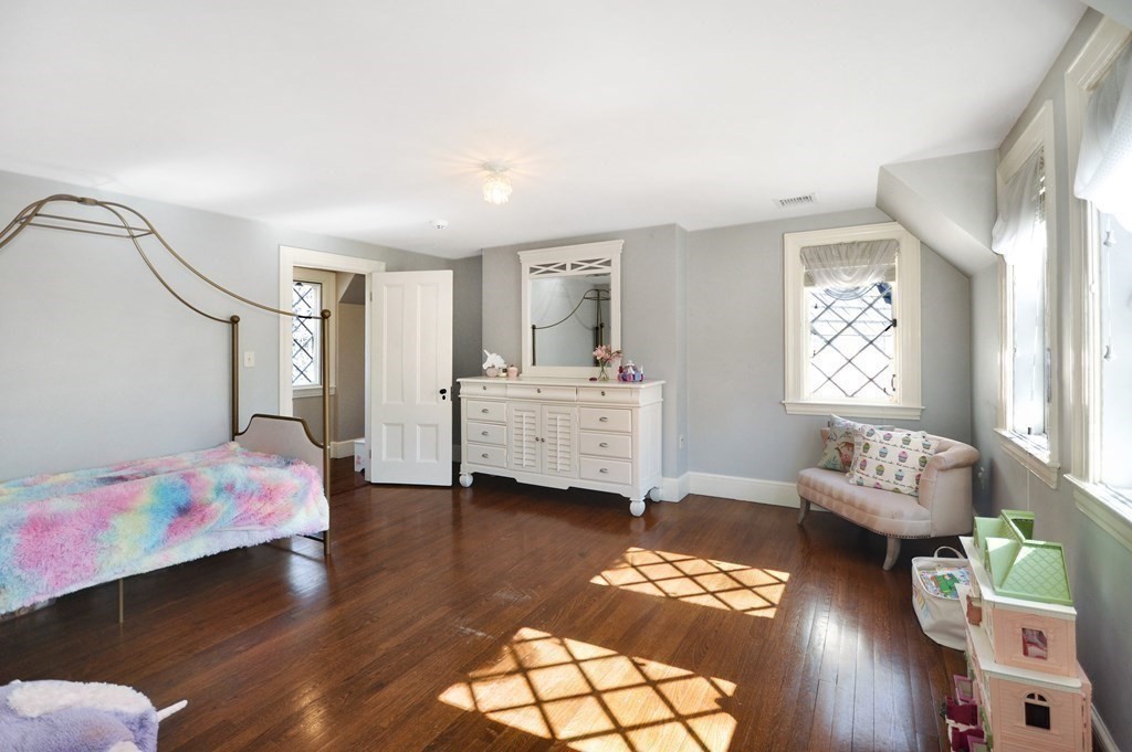 5 Fernway Winchester, MA 01890 - Photo 32 of 42