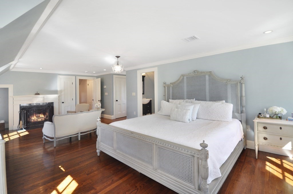 5 Fernway Winchester, MA 01890 - Photo 34 of 42