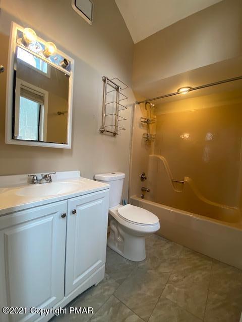 2214 Exeter Court Bushkill, PA 18324 - Photo 40 of 47 IMG_8117