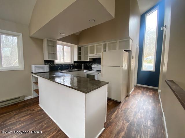 2214 Exeter Court Bushkill, PA 18324 - Photo 5 of 47 IMG_8091
