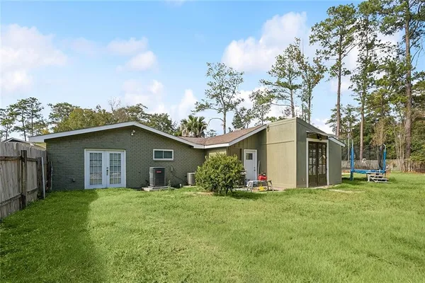 $405,000 | 697 Cambronne Street, Mandeville, LA 70448