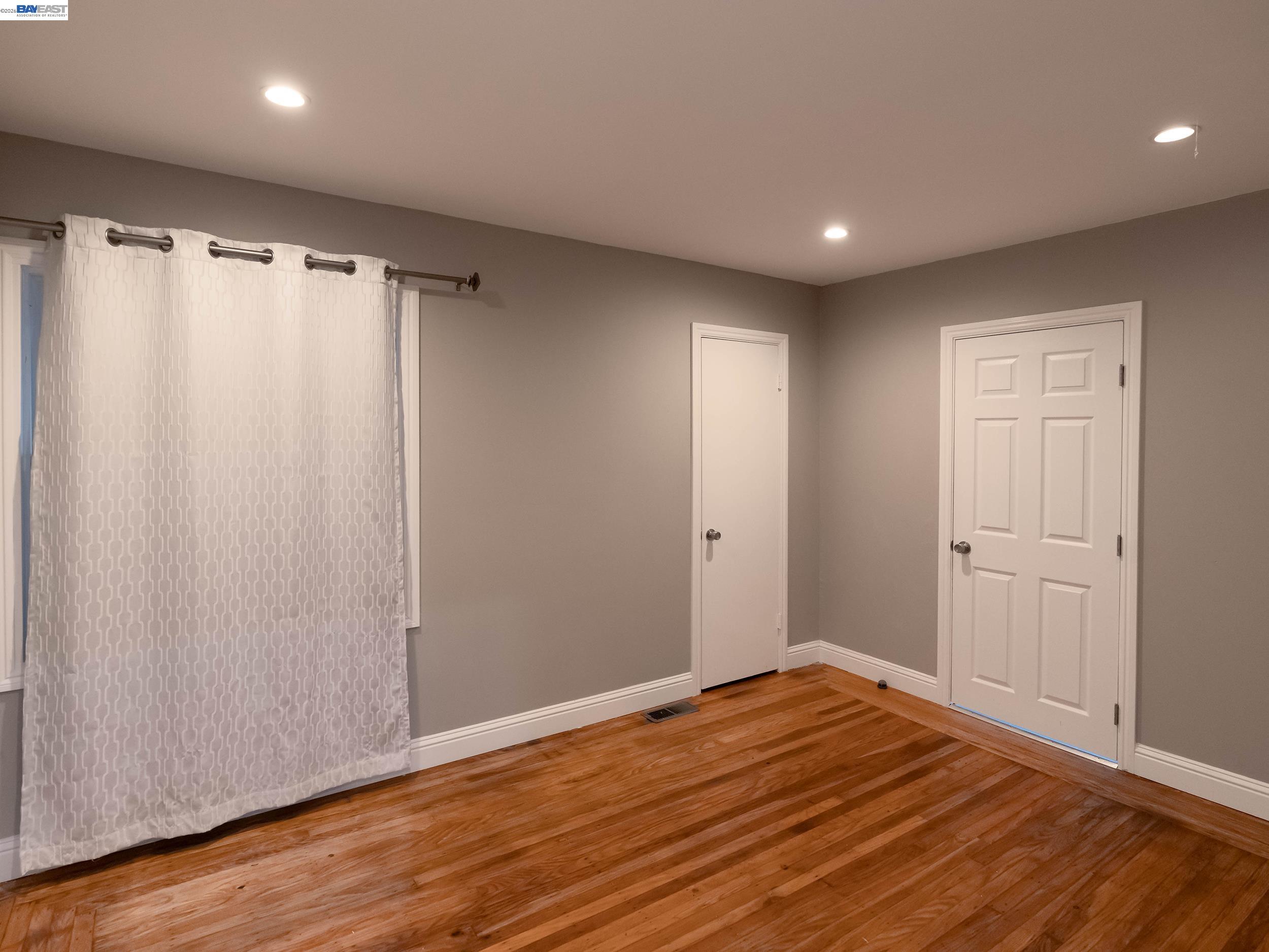 21835 Redwood Road Castro Valley, CA 94546 - Photo 21 of 31
