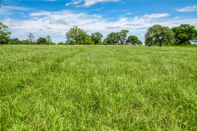 $333,000 | 424 Brazos Court, Caldwell, TX 77836