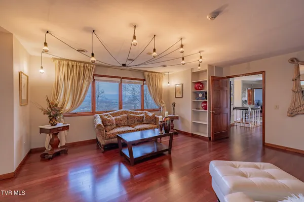 $1,700,000 | 3606 Honeywood Drive, Johnson City, TN 37604