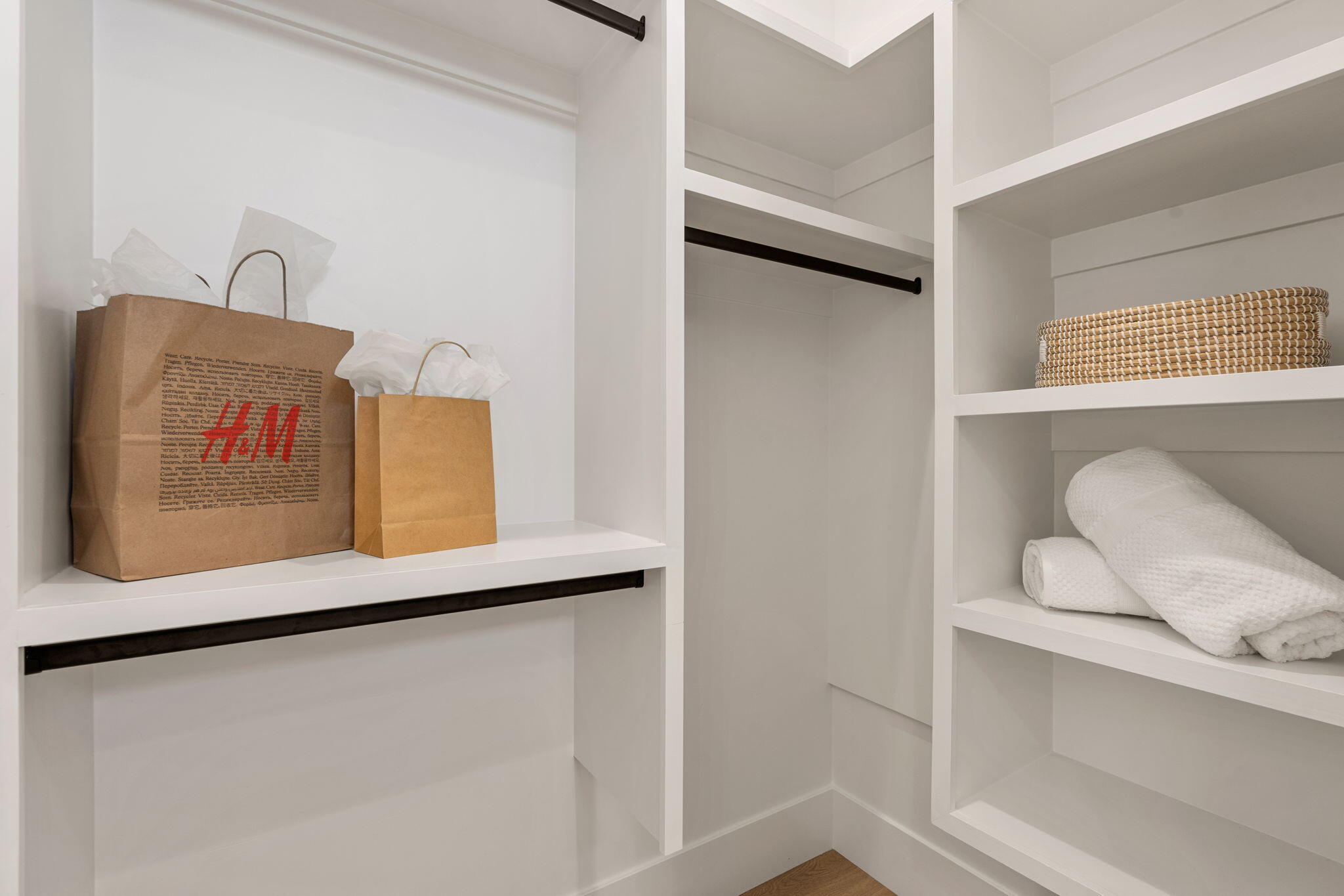 2885 East View Pointe Drive Washington, UT 84780 - Photo 69 of 99 ADU 1 Bedroom #4 - Walkin Closet - Pic 6