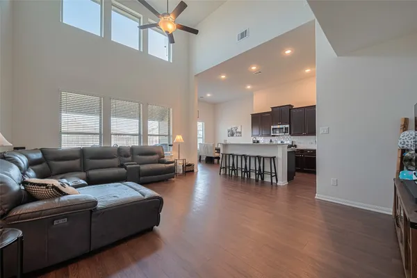 $350,000 | 308 Morning Dove Trail, Sealy, TX 77474