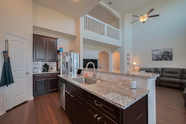 $350,000 | 308 Morning Dove Trail, Sealy, TX 77474