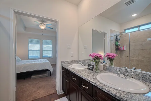 $350,000 | 308 Morning Dove Trail, Sealy, TX 77474