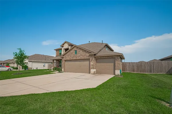 $350,000 | 308 Morning Dove Trail, Sealy, TX 77474