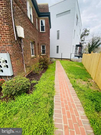 $2,200 | 2712 6th Street Northeast, Washington, DC 20017