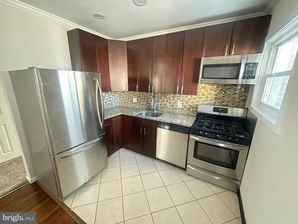$2,200 | 2712 6th Street Northeast, Washington, DC 20017