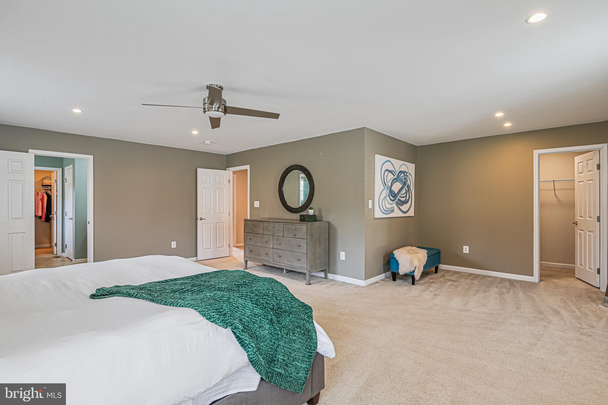 7145 Long View Road Columbia, MD 21044 - Photo 25 of 65 Primary ensuite with two walk-in closets