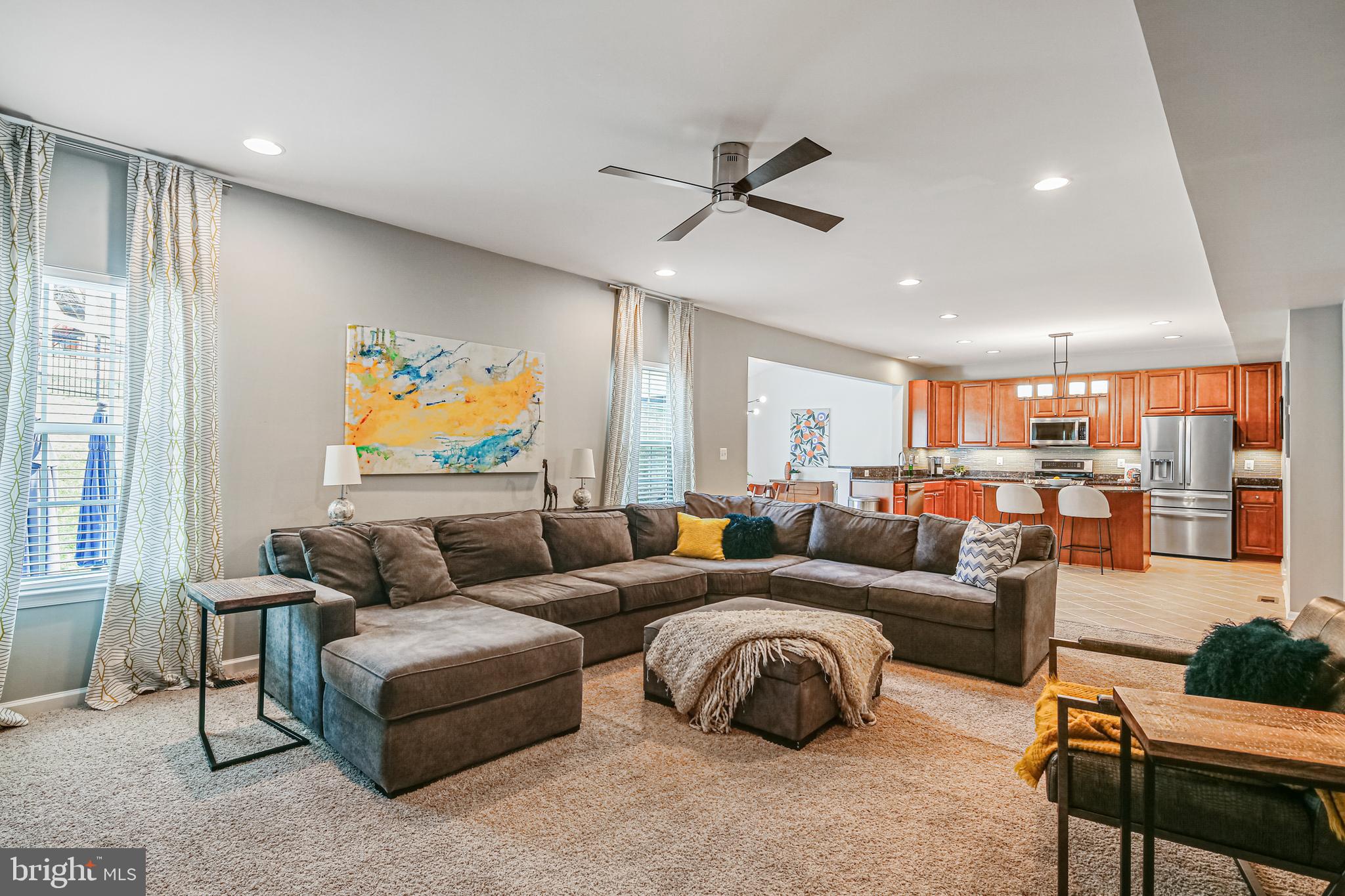 7145 Long View Road Columbia, MD 21044 - Photo 7 of 65 Large and open family room