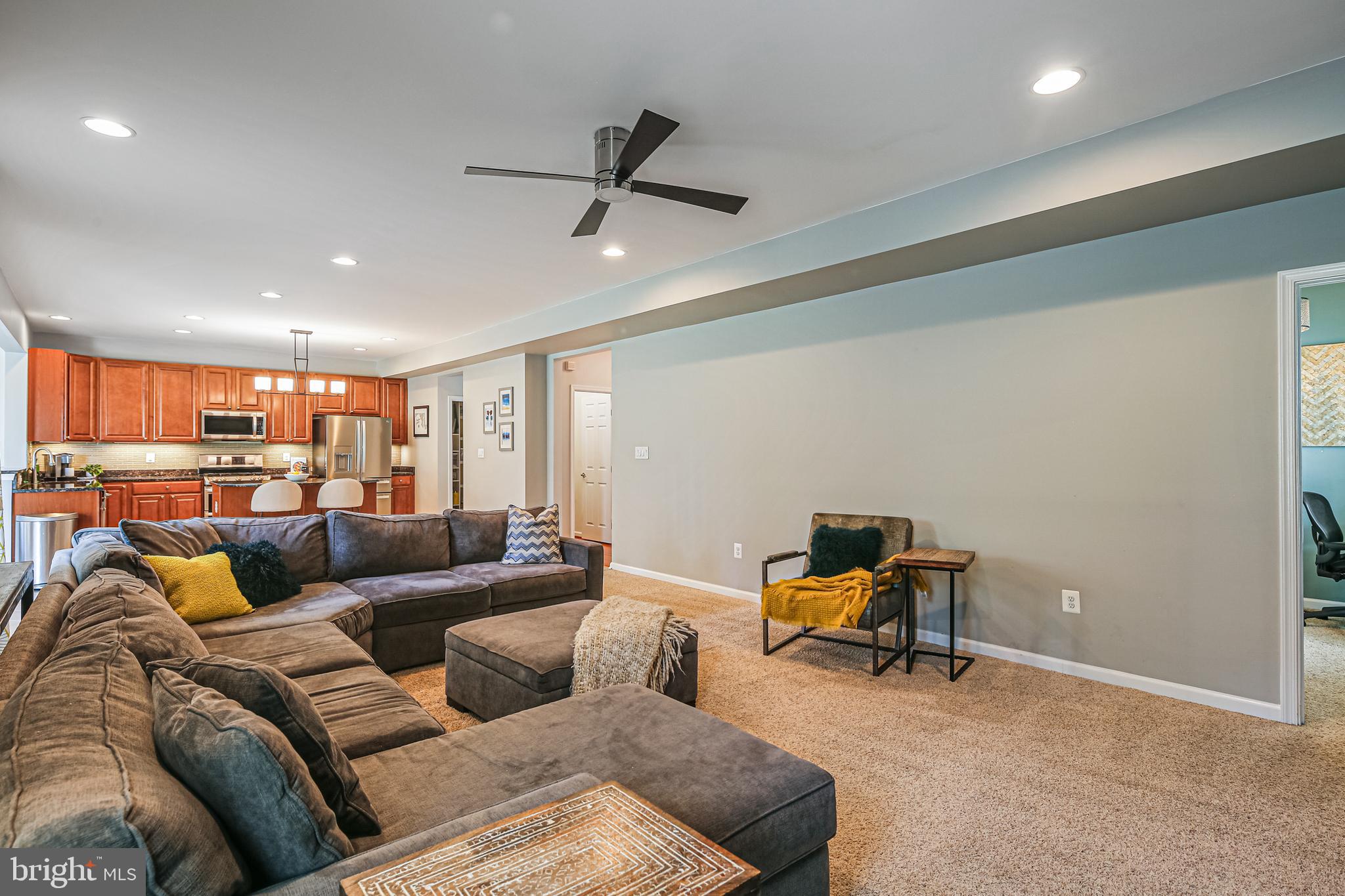 7145 Long View Road Columbia, MD 21044 - Photo 8 of 65 Family room